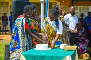 Cake cutting by the HIM Department